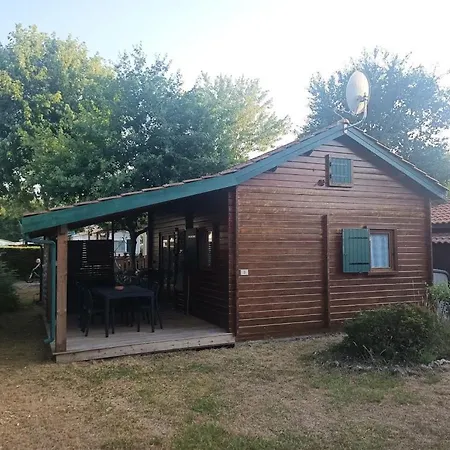 Chalet Calme Et Agreable Parentis-en-Born Exterior photo