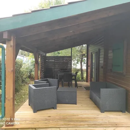 Chalet Calme Et Agreable Parentis-en-Born Exterior photo