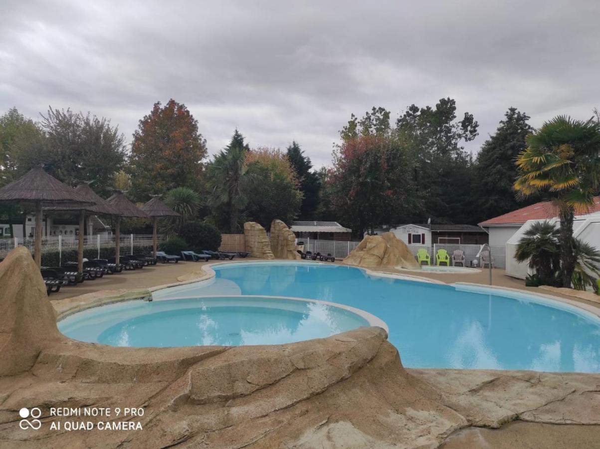 Chalet Calme Et Agreable Parentis-en-Born